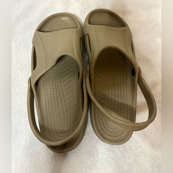 Crocs Men’s Slip On Sandals Beige Size 11 - Picture 4 of 6